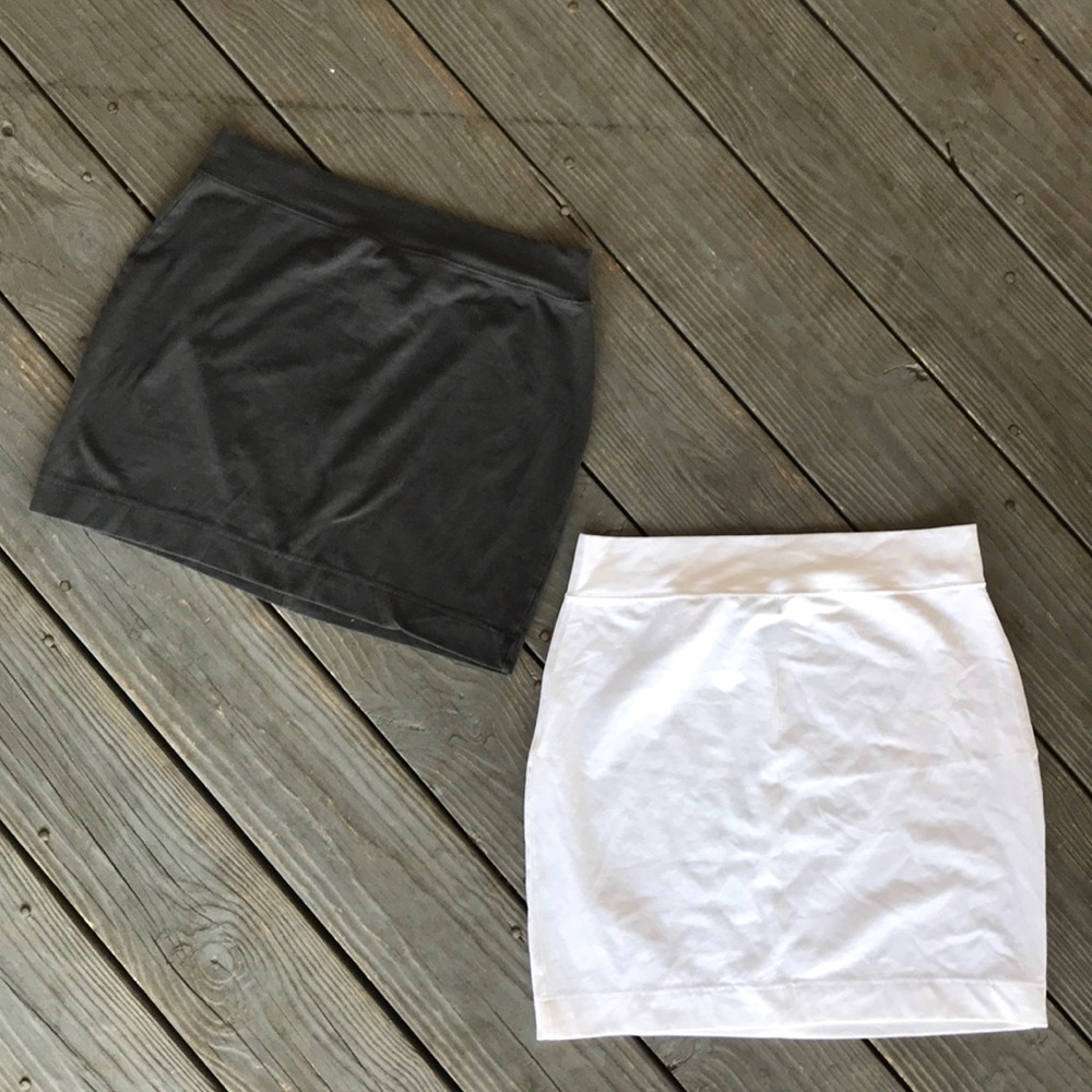 Moda International skirts